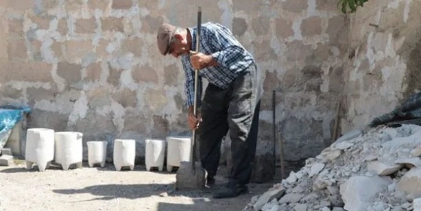 Foto - UNESCO tescilledi! Yiyenler dikkat! Meğer taş gibi yoğurdun sırrı buymuş: Yapan tek kişi Kayseri'de...