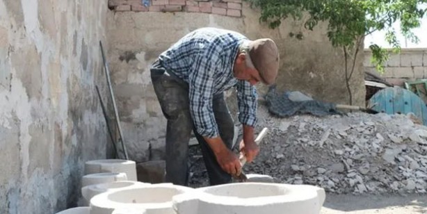 Foto - UNESCO tescilledi! Yiyenler dikkat! Meğer taş gibi yoğurdun sırrı buymuş: Yapan tek kişi Kayseri'de...