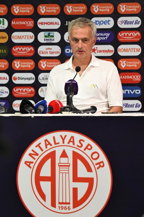 Foto - United’de kriz: ‘Eyvah dedirten gelişme’ olsa gerek: O takımın teknik heyeti iflas ediyor…