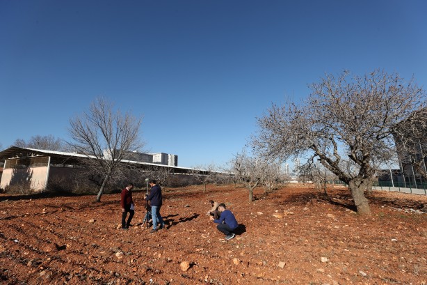 Foto - Üniversite bölgesinde üç yılda bulundu: Paleolitik döneme ait sır gibi saklanan 8 bin 200 eser ortaya çıktı! Damga vuran keşif