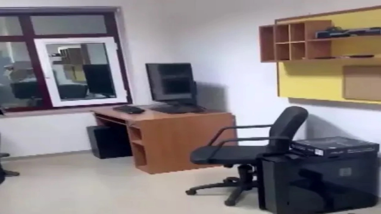 Foto - Üniversite hastanesinde gizli kamera skandalı! Profesör, bütün hastaları kaydetmiş