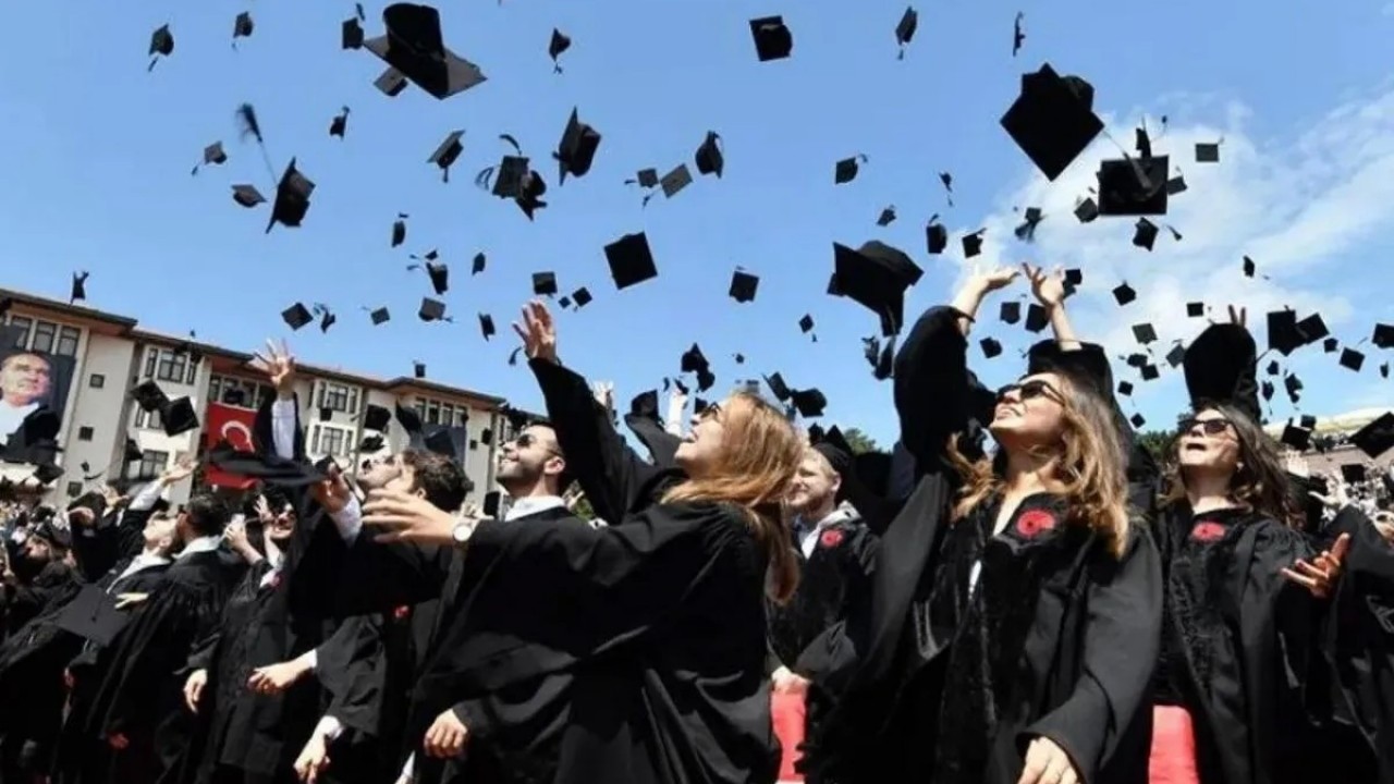 Foto - Üniversite öğrencilerine müjde! 3 yılda üniversite bitirilebilir