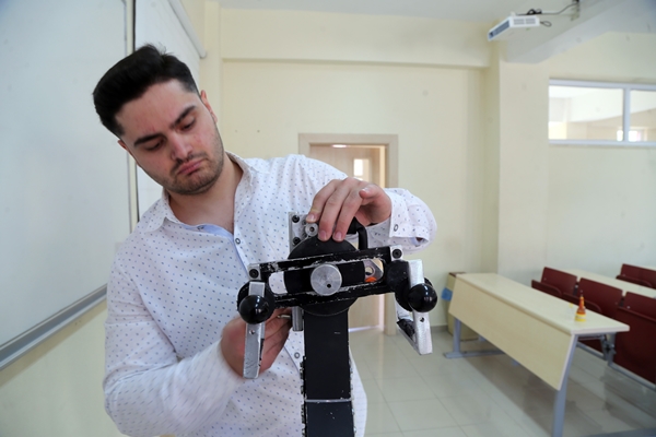 Foto - Üniversite öğrencisi Mehmetçik için tasarladı... Hayat kurtaracak!