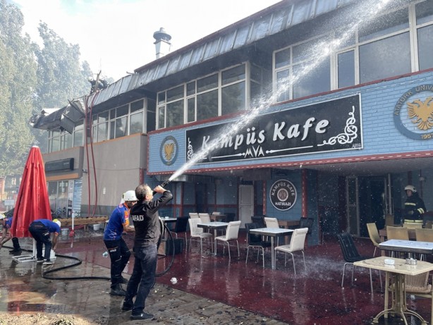 Foto - Üniversitede yangın! Vali'den açıklama