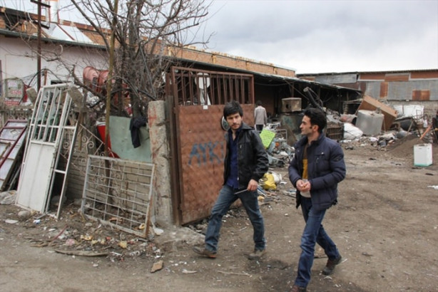 Foto - Üniversiteli gençler "Örümcek Robot" üretti