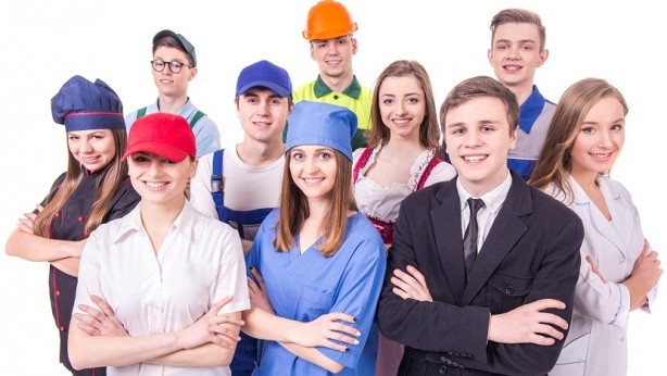Üniversiteye gidemeyenler bu habere dikkat! Geleceğin meslekleri belli oldu