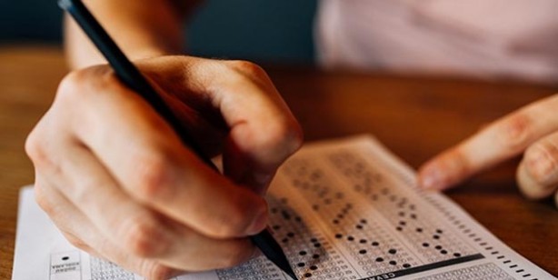 Foto - Üniversiteyi kazanmak için kaç net gerekir? 2 yıllık 4 yıllık üniversite tercihi için kaç net olmalı?