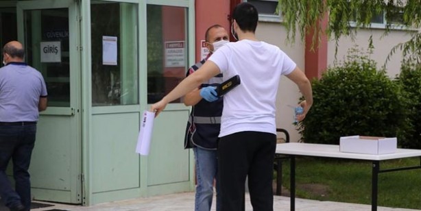 Foto - Üniversiteyi kazanmak için kaç net gerekir? 2 yıllık 4 yıllık üniversite tercihi için kaç net olmalı?