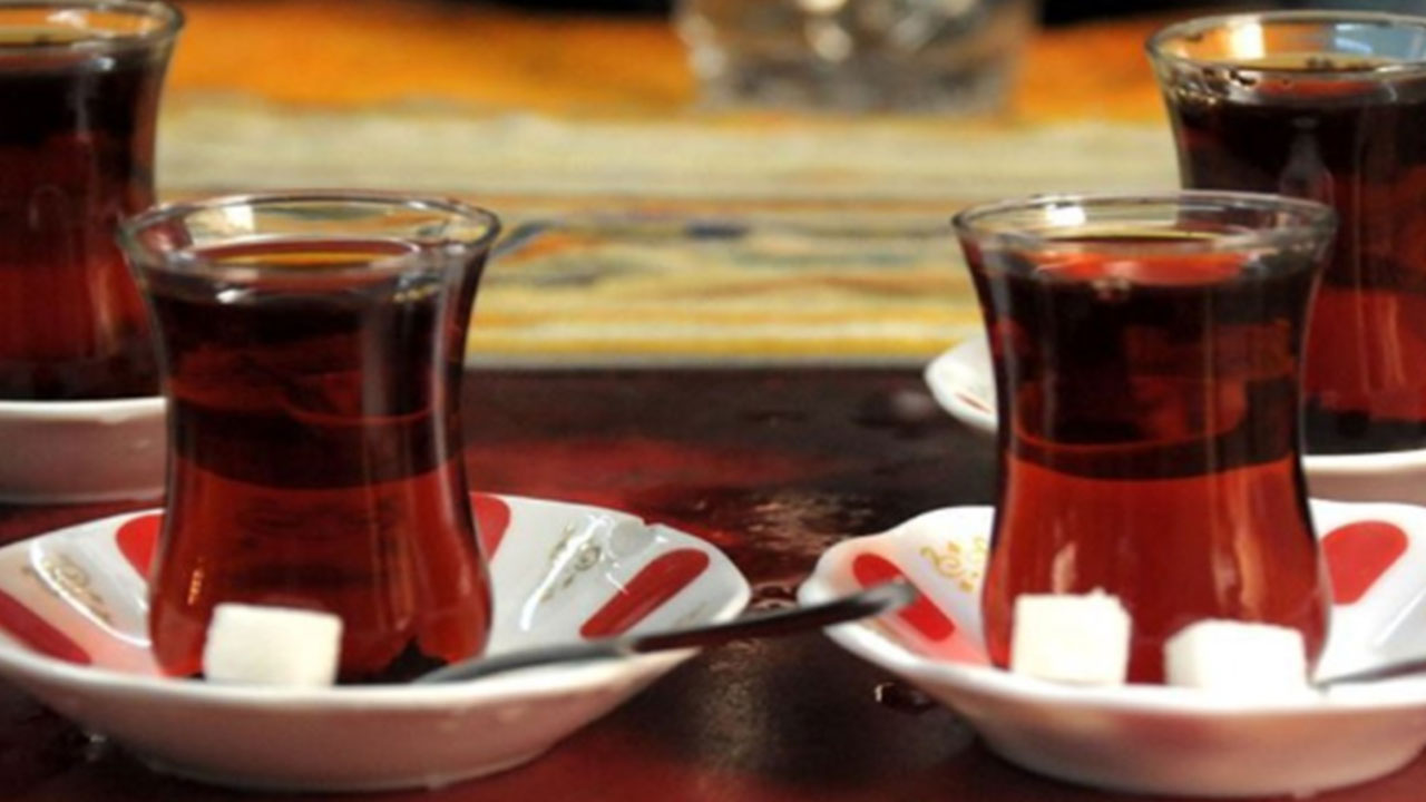 Foto - Ünlü 4 çay markası ifşa oldu! Çaya gıda boyası katıyorlarmış