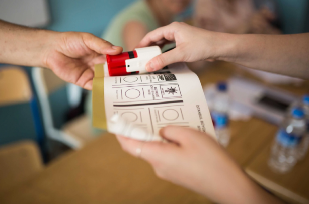 Foto - Ünlü anketçi seçimlere 9 gün kala son durumu paylaştı: AK Parti’nin az bir kaybı var ama...