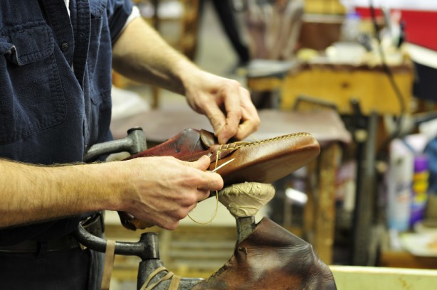 Foto - Ünlü ayakkabı fabrikası iflas etti! Sahibi pes etmedi, öyle bir şey yaptı ki...