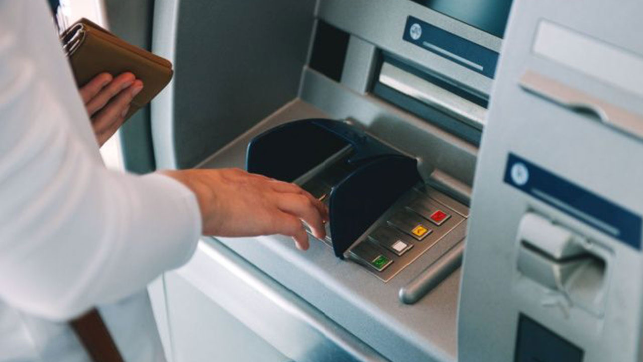 Foto - Ünlü banka şubelerini peş peşe kapatmaya başladı! Sayı 165'i buldu