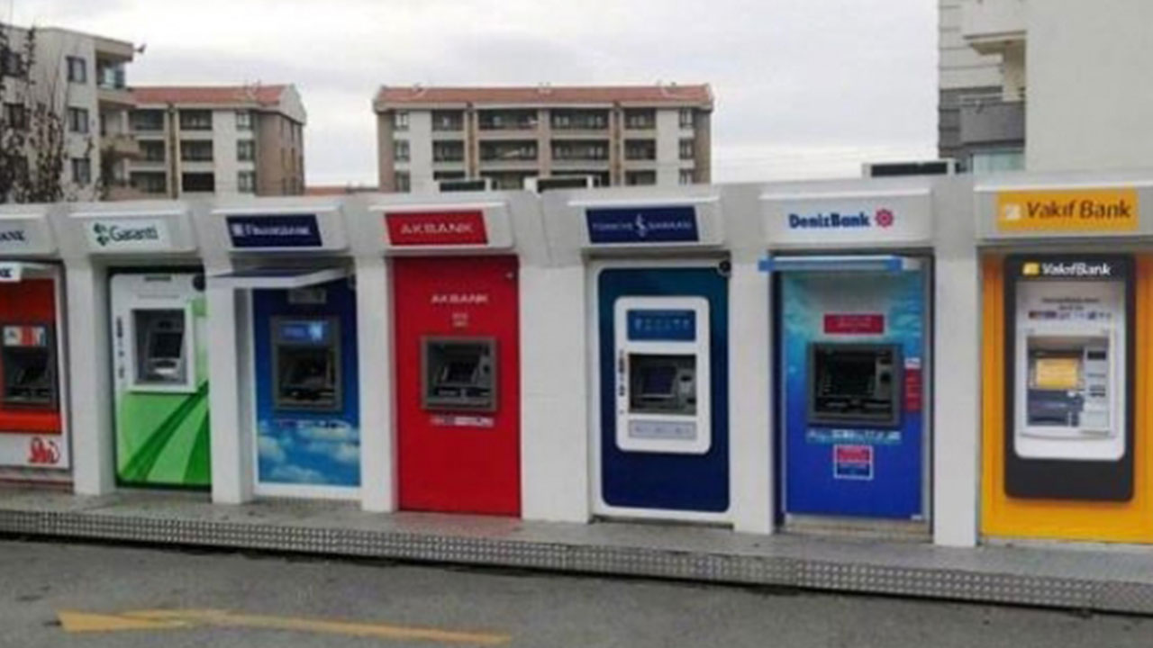 Ünlü banka şubelerini peş peşe kapatmaya başladı! Sayı 165'i buldu