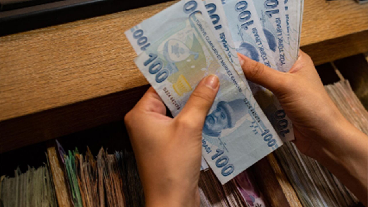 Foto - Ünlü banka yeni asgari ücreti açıkladı: 2025'te ara da zam olacak