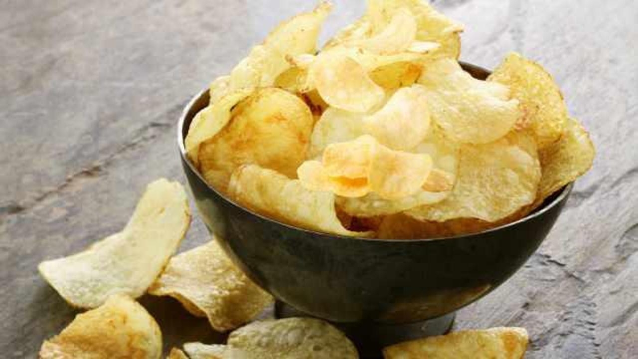Ünlü cips markası raflardan toplatılıyor! "Sakın yemeyin" uyarısı geldi