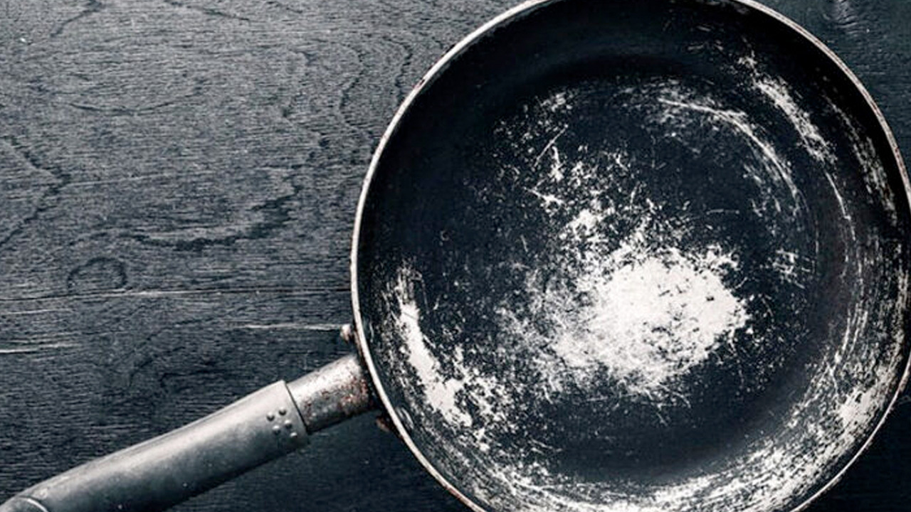 Foto - Ünlü doktor herkesin evinde var, 'En zehirli 3 eşya' dedi! Sosyal medya bunu konuşuyor, çöpe atmak şart! 