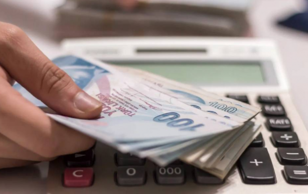 Foto - Ünlü ekonomist emeklilere kötü haberi verdi! 'Bu yıl yok' diyerek duyurdu