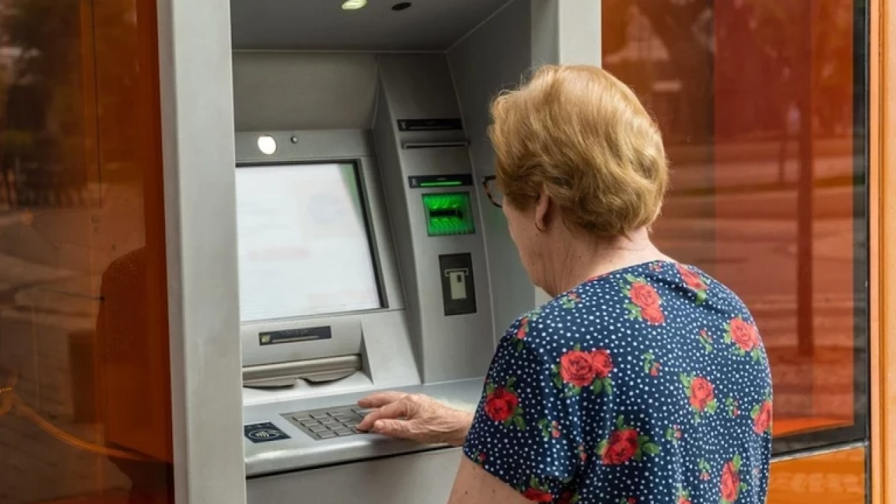 Ünlü ekonomist o tarihte emekli olacaklara seslendi: Çalışmak daha cazip