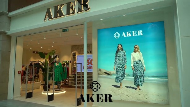 Foto - Ünlü eşarp markası Aker hakkında beklenmedik karar! Resmen duyuruldu