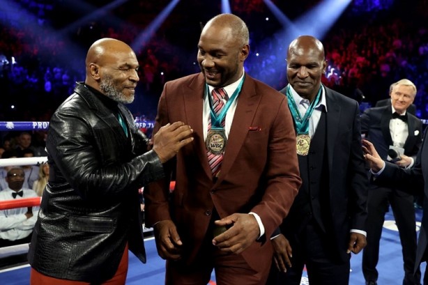 Foto - Ünlü eski boksör Mike Tyson bir gorille dövüşmek için 10 bin dolar teklif etti