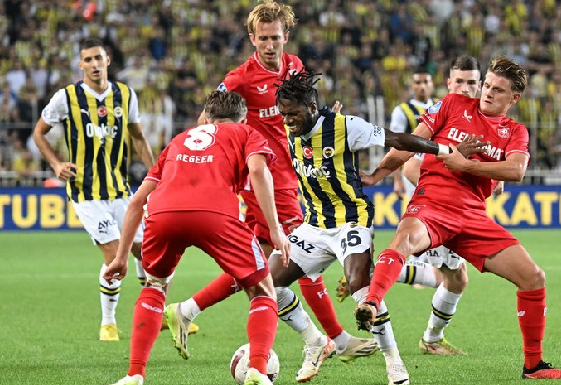 Ünlü futbolcu, sessiz sedasız gidecek mi? O Arap takımı devrede: Fenerbahçe'nin kalbini sökecekler! 