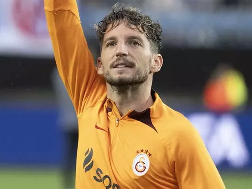 Foto - Ünlü futbolcudan tartışmalara neden olacak bırakma kararı! Şok karar! Talebini reddetti... Duyan hemen!