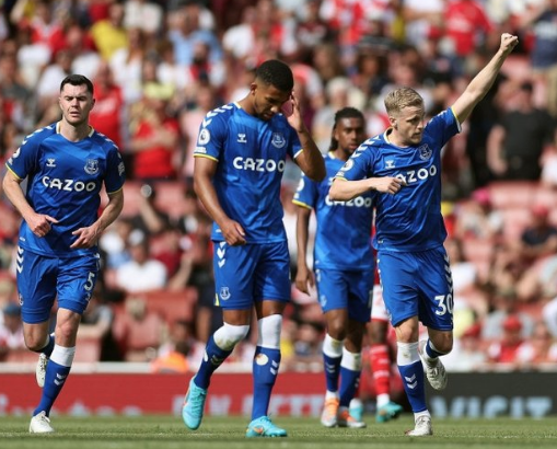 Foto - Ünlü gazeteci açıkladı! Fenerbahçe ve Galatasaray yıldız ismi istiyordu ama...