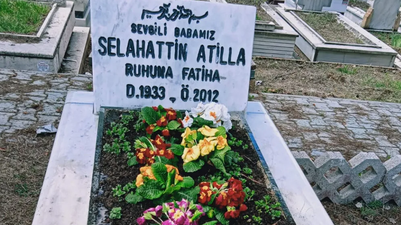 Foto - Ünlü gazeteci, babasının mezarına gittiğinde hayatının şokunu yaşamıştı! Talat Atilla, Erdal Beşikçioğlu'na isyan etti! 