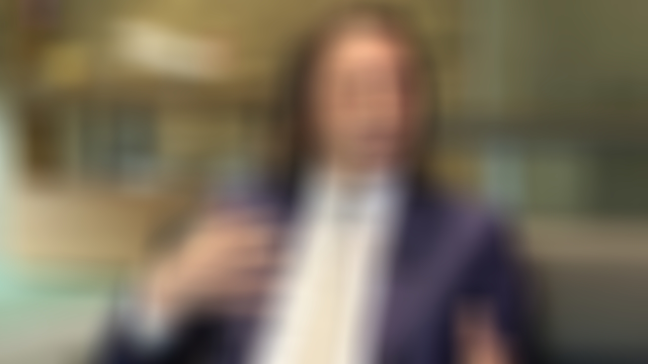 Ünlü gazeteciden, Özgür Özel’e yumruklu saldırı sonrası olay sözler: İnsanın bazen "Bunları hak etti" diyesi geliyor 