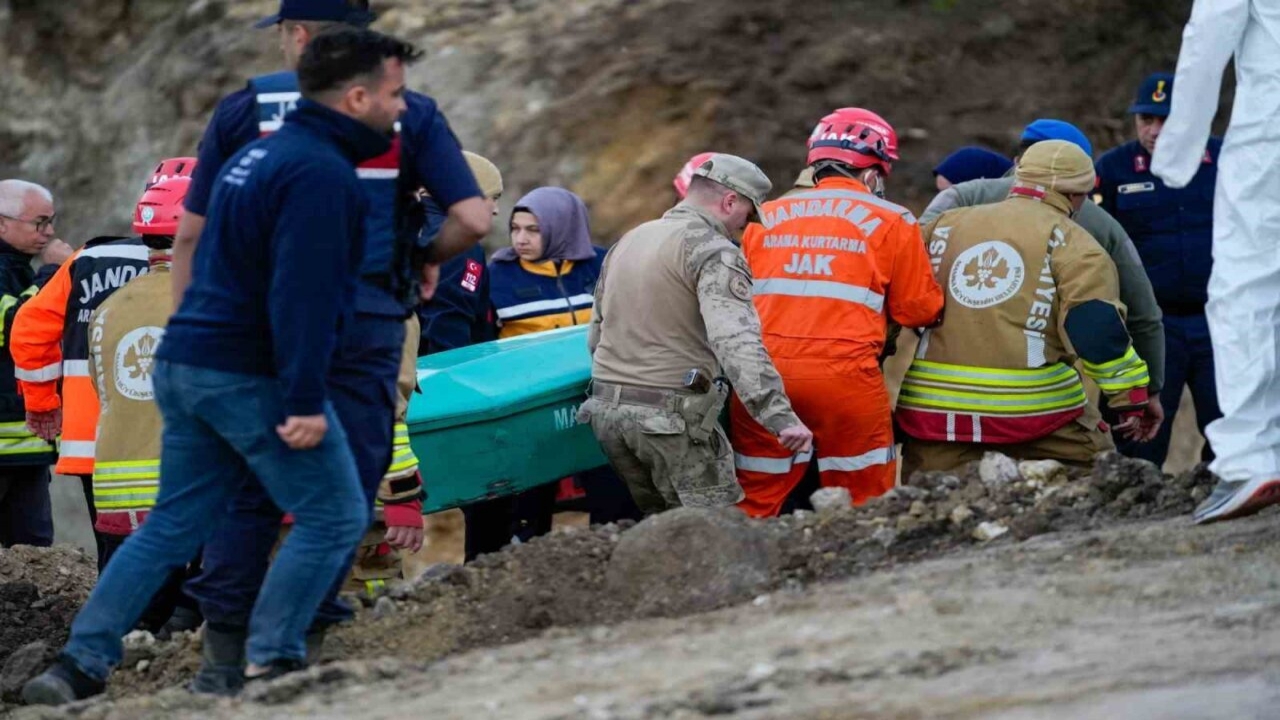 Foto - Ünlü iş adamı ofisinde ölü bulundu