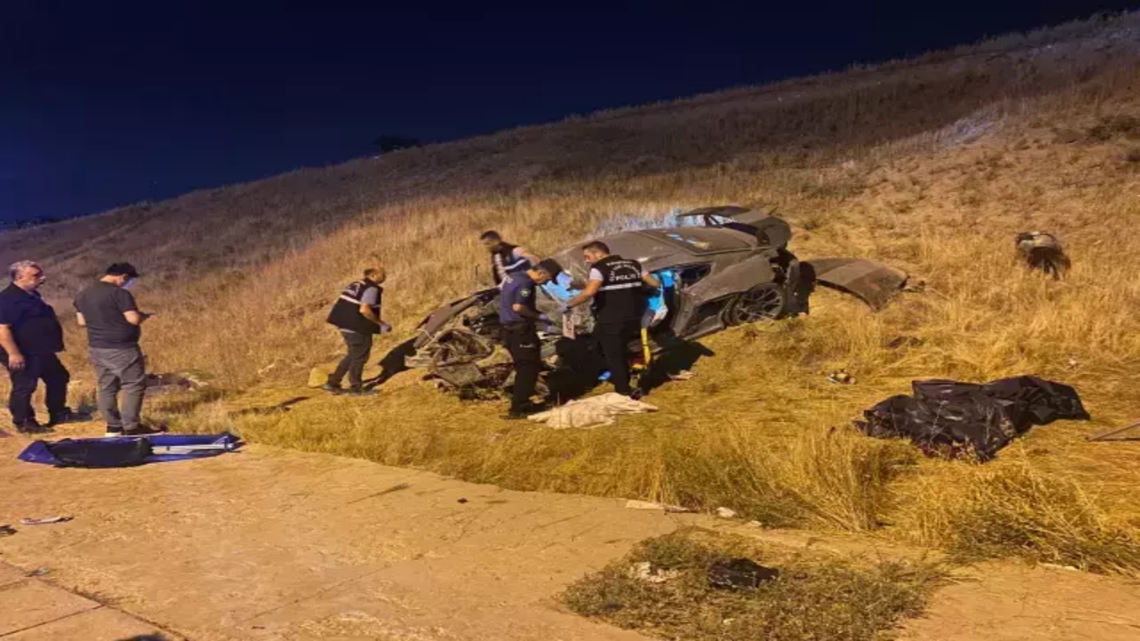 Ünlü iş adamı trafik kazasında hayatını kaybetti