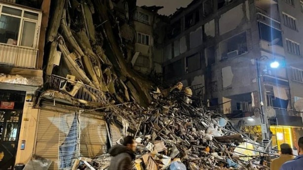Foto - Ünlü isim İstanbul'da deprem olma ihtimalini oranladı! Duyanların aklı tamamen karıştı, İstanbullular dikkat
