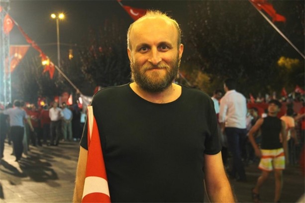 Foto - Ünlü isimlerden demokrasi nöbetine destek