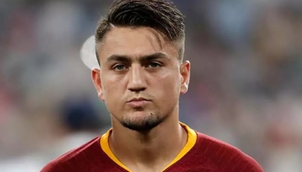 Foto - Ünlü isimlerden deprem yardımı! Milyonları aştı