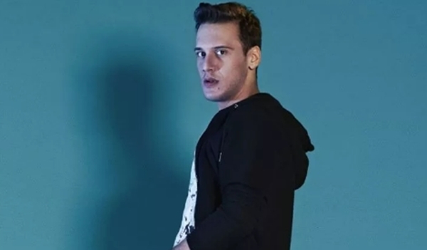 Foto - Ünlü isimlerden deprem yardımı! Milyonları aştı