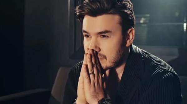 Foto - Ünlü isimlerden deprem yardımı! Milyonları aştı