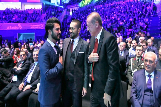 Foto - Ünlü isimlerden doğalgaz sevinci