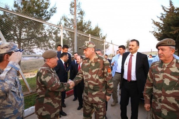 Foto - Ünlü isimlerden Mehmetçik'e destek