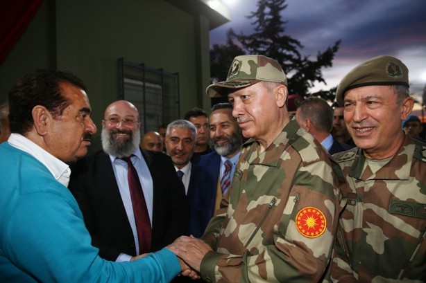 Foto - Ünlü isimlerden Mehmetçik'e destek