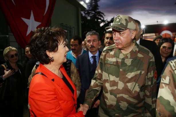 Foto - Ünlü isimlerden Mehmetçik'e destek