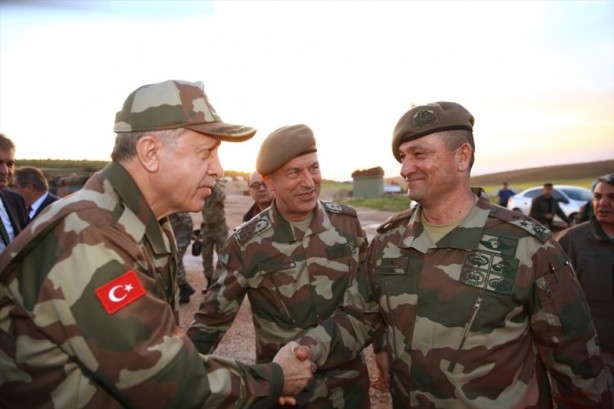 Foto - Ünlü isimlerden Mehmetçik'e destek