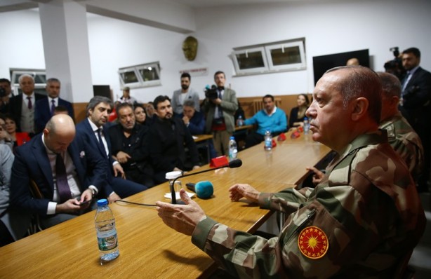 Foto - Ünlü isimlerden Mehmetçik'e destek