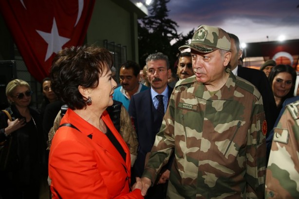 Foto - Ünlü isimlerden Mehmetçik'e destek