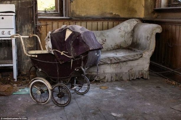 Ünlü isimlerin harabeye dönen evleri