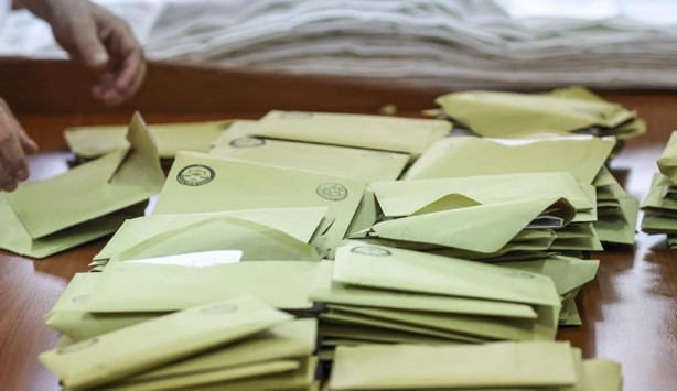 Ünlü isimlerin seçim karnesi! İşte kazananlar ve kaybedenler