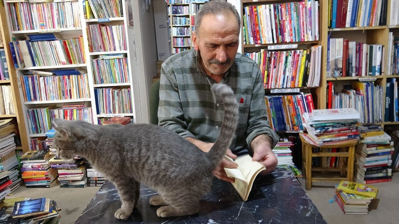 Foto - Ünlü kitabın Osmanlıca baskısı bulundu! 98 yıllık nadir eser o ilimizdeki sahafta ortaya çıktı