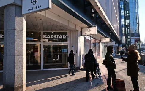 Foto - Ünlü marka her şeyi denedi ama olmadı! Dün itibariyle iflas etti... 100'e yakın mağaza kapatılacak