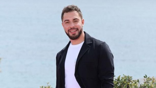 Foto - Ünlü oyuncu, boş bir çiftlikte asılmış halde bulundu! Olayla ilgili detaylar şok etti 