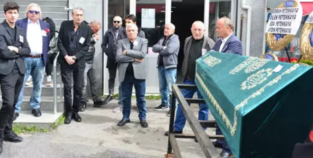 Foto - Ünlü oyuncu cenazede arabasıyla vatandaşı ezdi