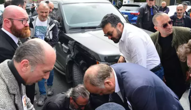 Foto - Ünlü oyuncu cenazede arabasıyla vatandaşı ezdi